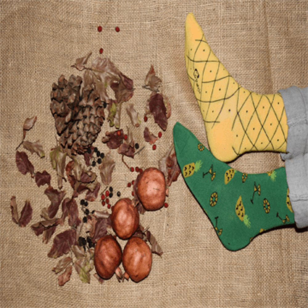 جوراب نیم ساق زنانه طرح آناناس