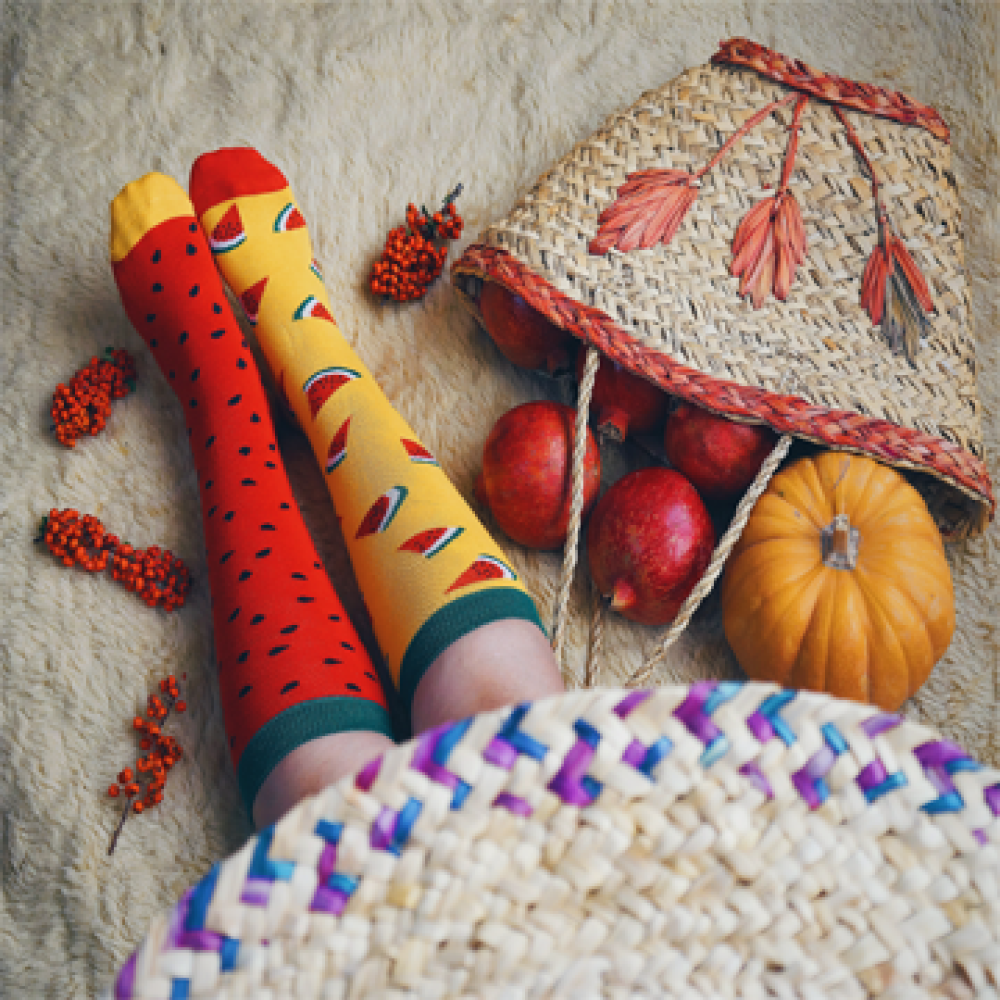 جوراب زنانه طرح هندوانه ساقدار بلند