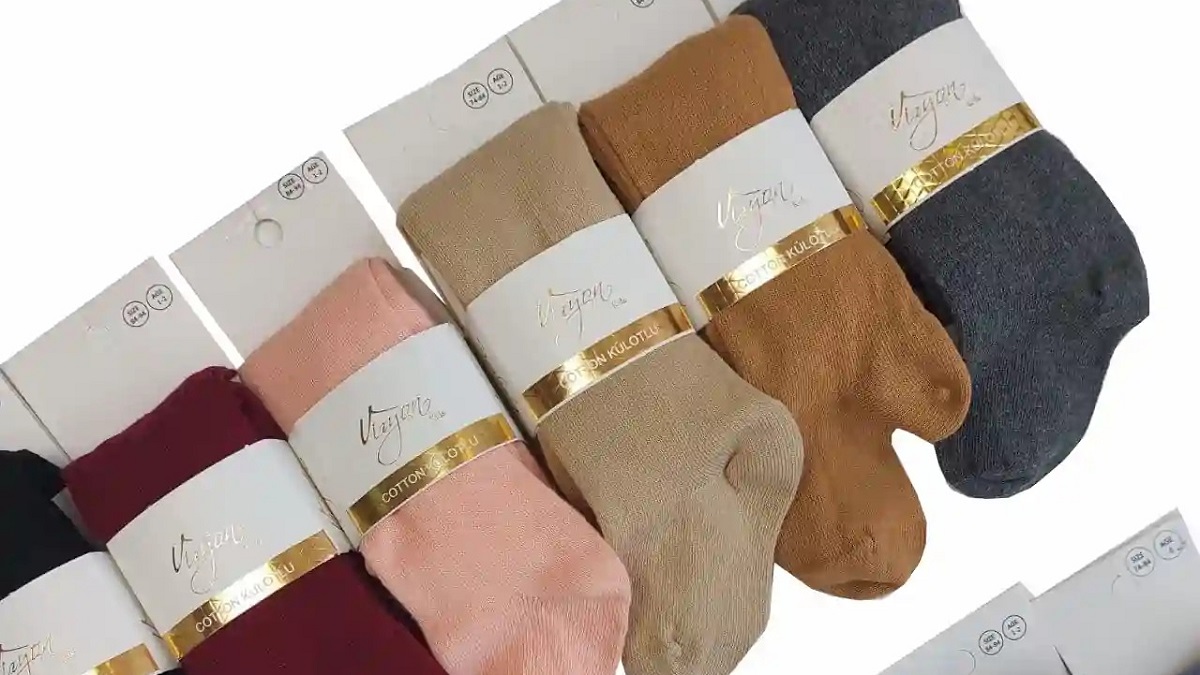 جوراب شلواری بچهگانه مخصوص فصل پاییز