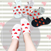 جوراب زیر قوزک زنانه طرح قلب قرمز