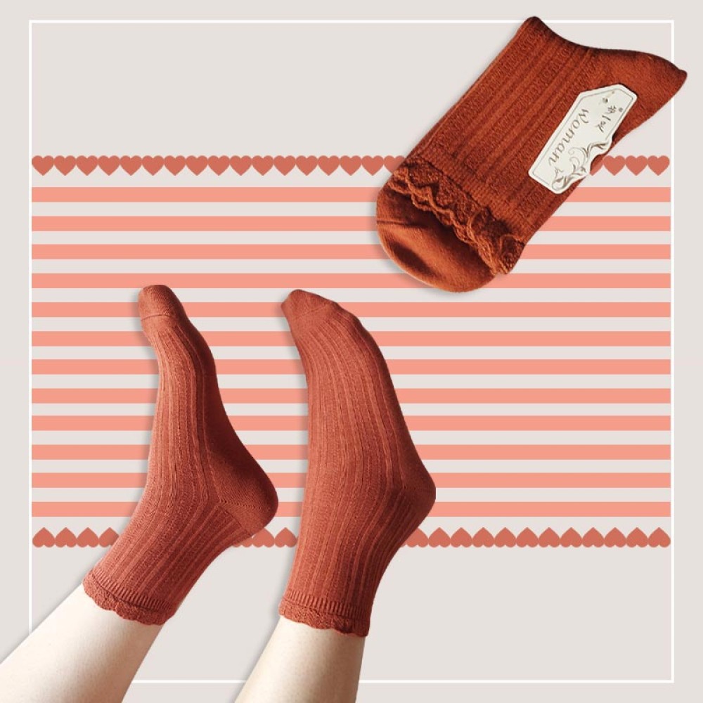 جوراب ساقدار زنانه لبه خامه دوزی شده