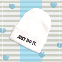 کلاه بافت اسپرت گلدوزی شده سفید Just Do it