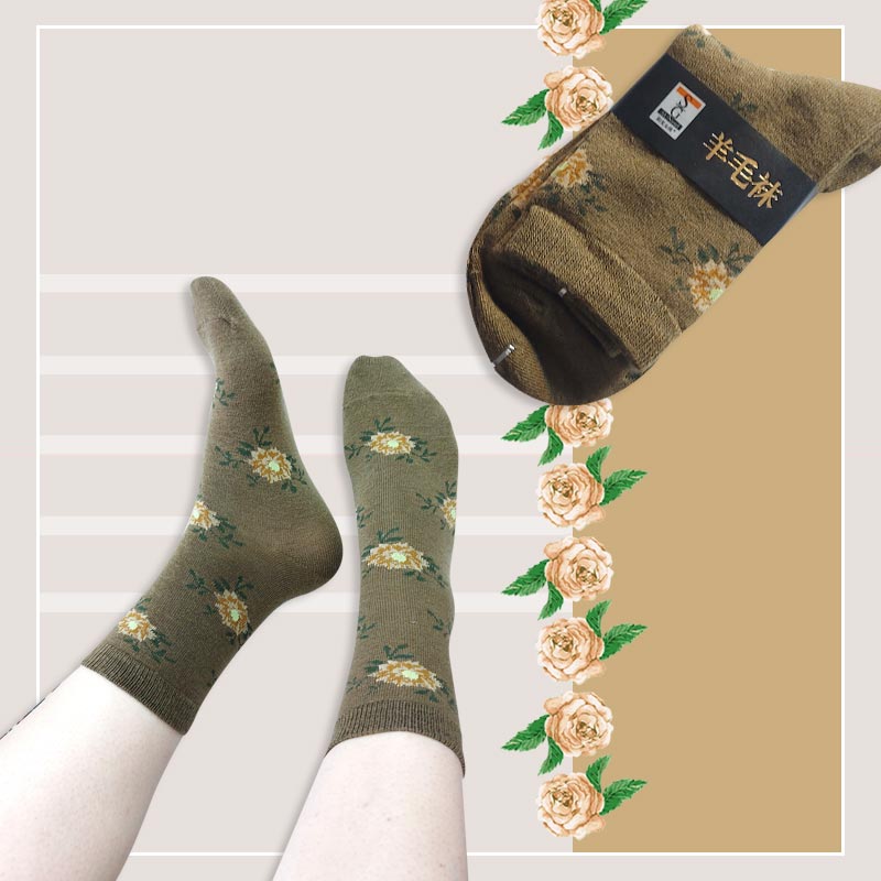 جوراب ساقدار پشمی زنانه ظریف طرح گل‎‎ - در 6 رنگ