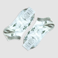 جوراب مچی زنانه طرحدار کرم برجسته‎‎ - طرح3