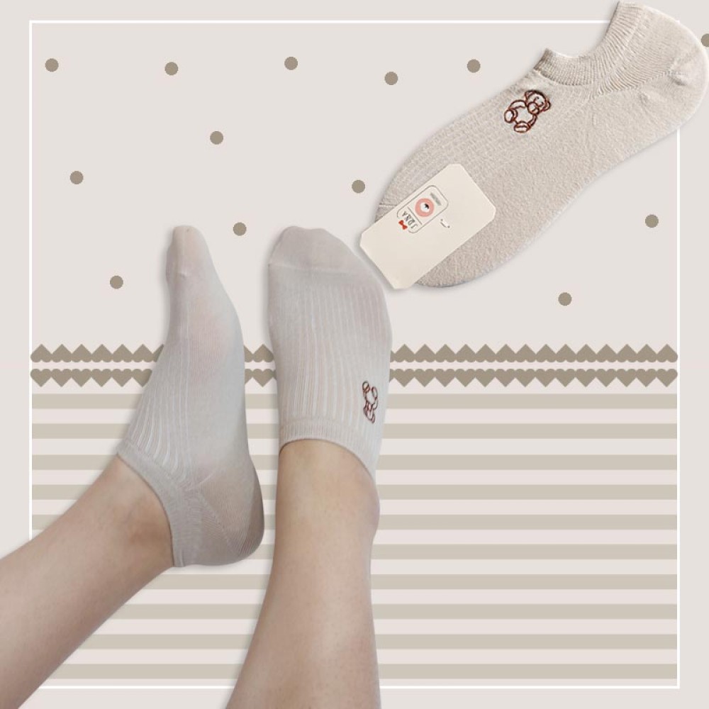 جوراب زیر قوزک زنانه گلدوزی شده طرح کبریتی خرسی‎‎  - در 4 رنگ