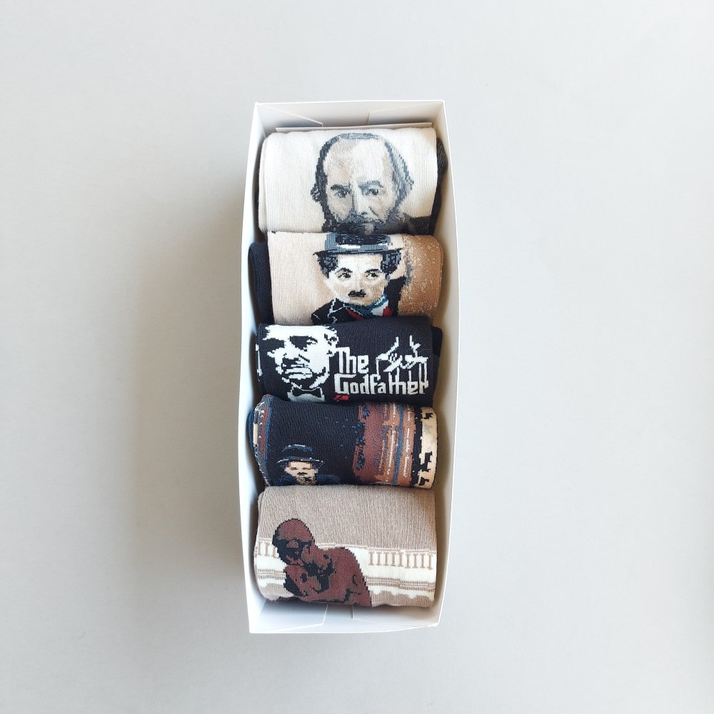 پک 5 عددی جوراب مردانه ساقدار طرح شخصیت های جهانی