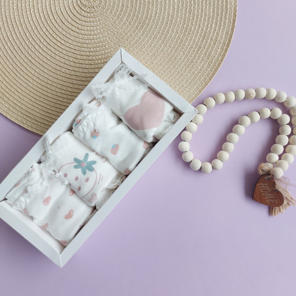 پک 4 عددی شورت زنانه طرح توت فرنگی