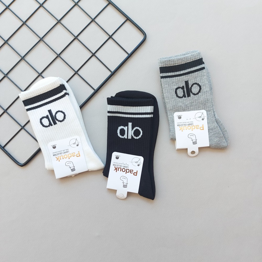 جوراب ساقدار زنانه طرح alo پادوک