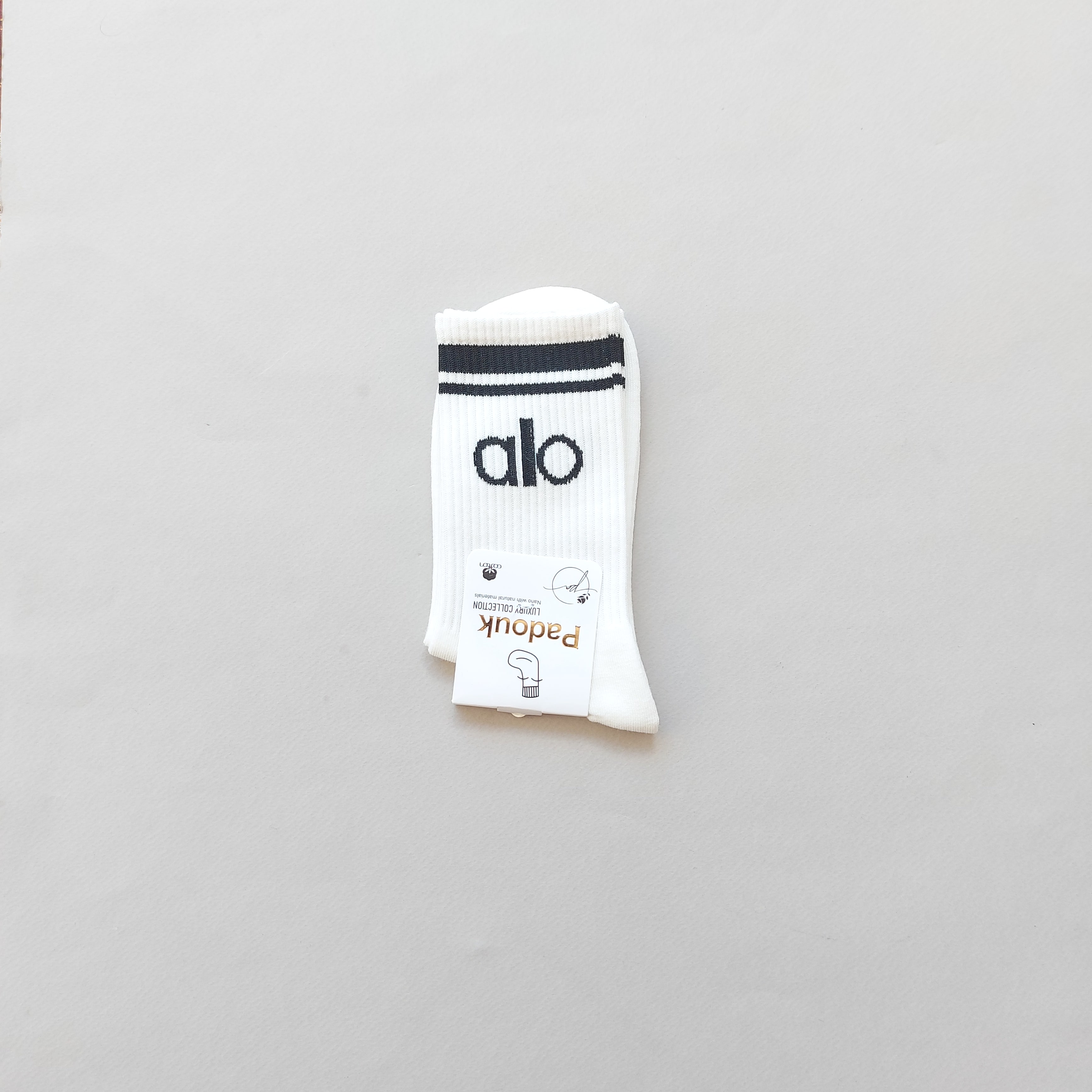 جوراب ساقدار زنانه طرح alo پادوک - سفید