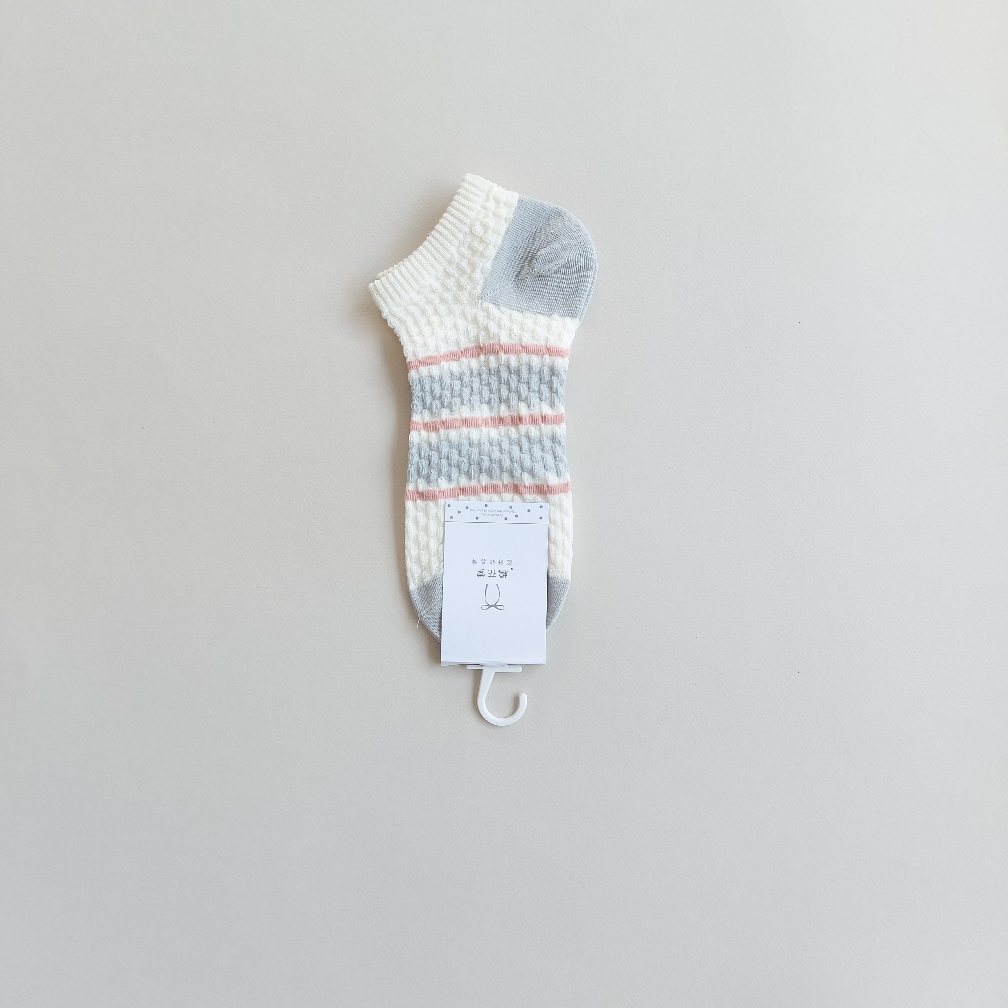 جوراب مچی زنانه طرح پفکی خرگوشی طوسی