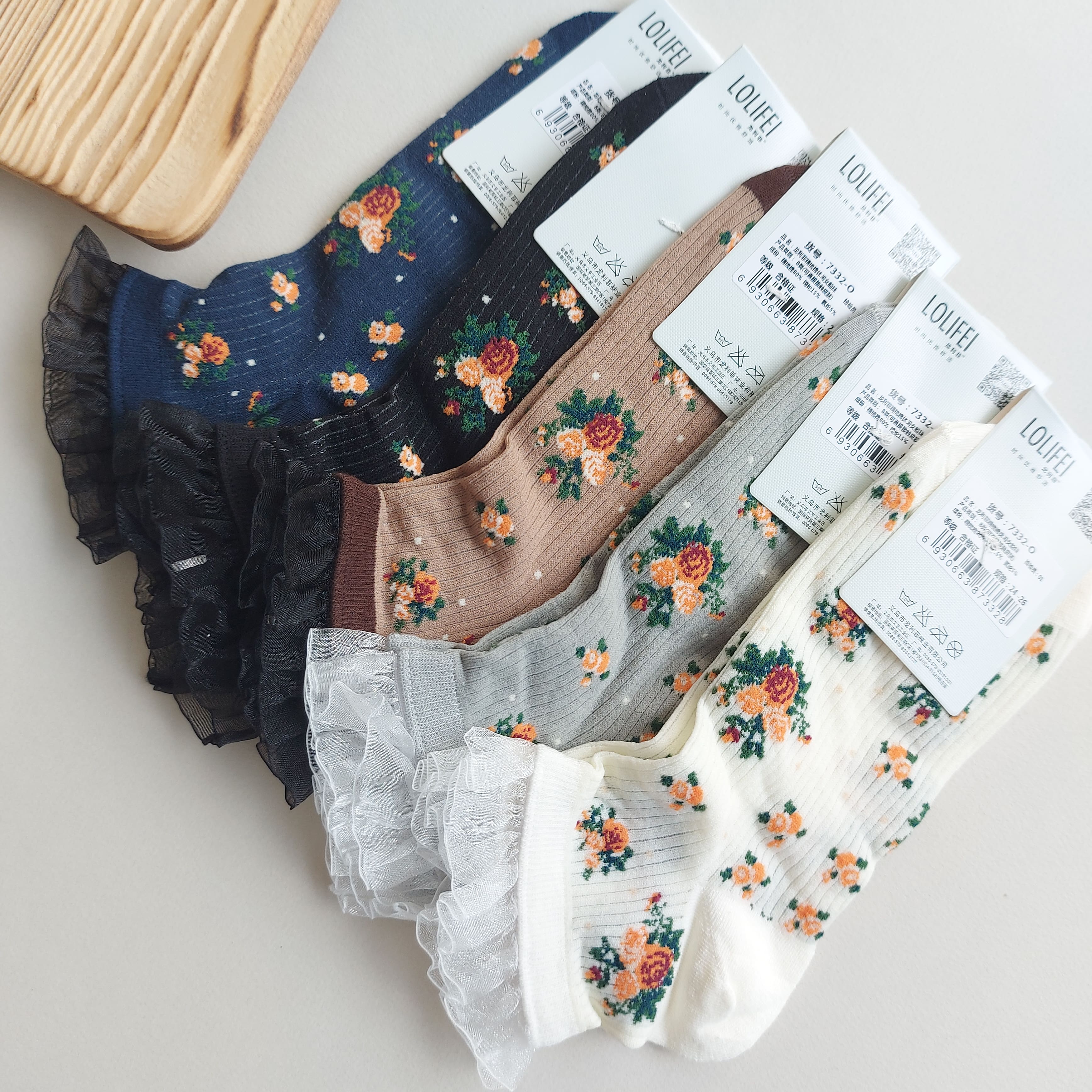 پک 5 جفتی جوراب زنانه گلدار کبریتی لبه توری وارداتی