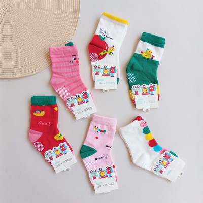 جوراب نیم ساق دخترانه کف استپ طرح کارتونی