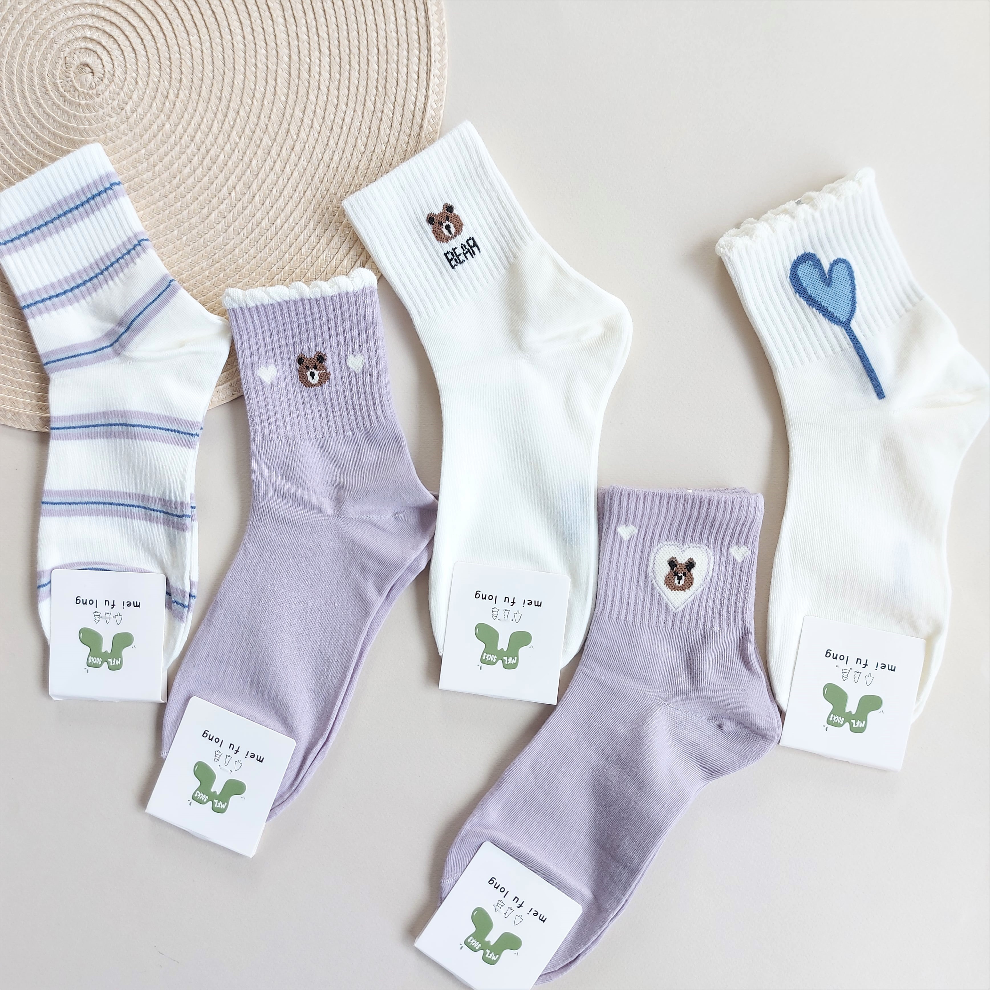 جوراب نیم ساق زنانه وارداتی طرح خرسی و قلب