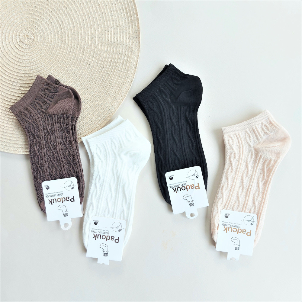 جوراب مچی زنانه طرح مارپیچ پادوک